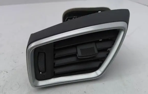 Nissan Qashqai Dashboard side air vent grill/cover trim 687614EA0A