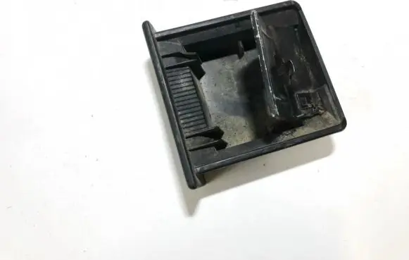 Car ashtray