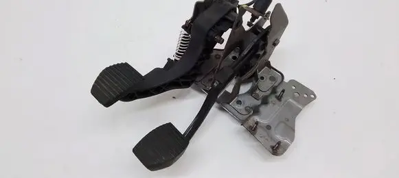 Citroen C4 I Pedal assembly 9684913280
