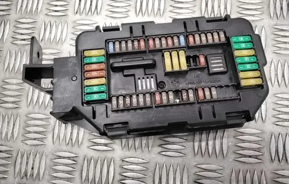 BMW X5 F15 Fuse module 9360371