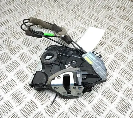 Lexus RX 450H Coupe door lock (next to the handle) 6904048120