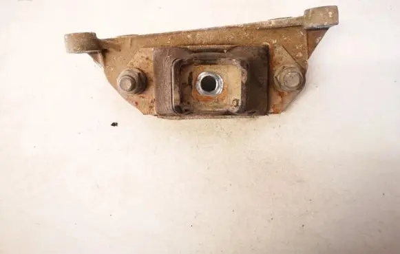 Renault Megane II Engine mount bracket 8200209324