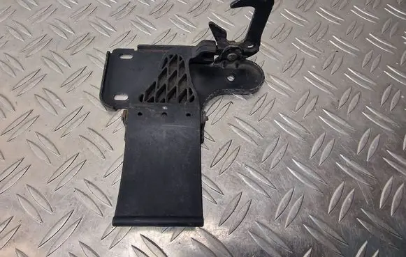 Audi A8 S8 D3 4E Engine bonnet/hood lock/latch loop/hook 4E0823485B