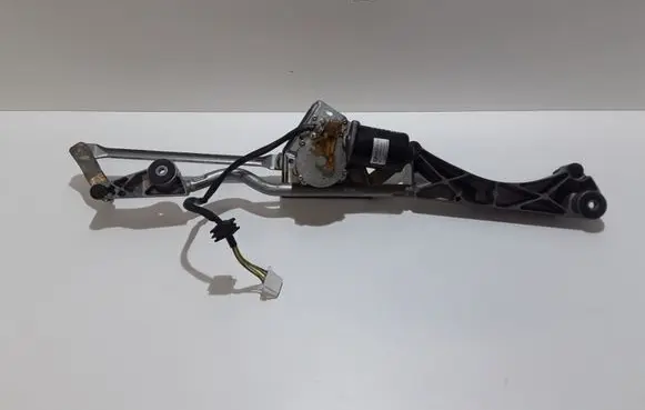 Mercedes-Benz C W203 Front wiper linkage and motor A2038200442