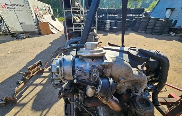 Audi A6 S6 C5 4B EGR valve 038131501AA