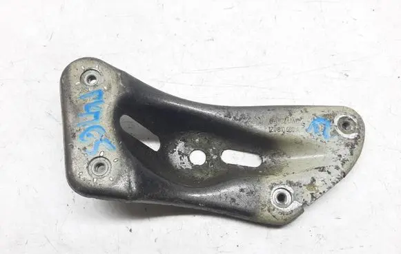 Skoda Octavia Mk2 (1Z) Fender mounting bracket 1Z0810680A