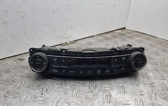 Mercedes-Benz E W211 Climate control unit A2118302190