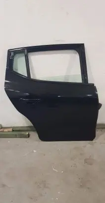Dacia Sandero III Rear door