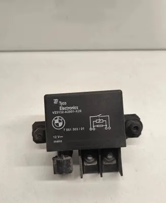 BMW X6 E71 Coolant fan relay 7661503 V23132A2001X26