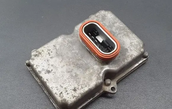 Mercedes-Benz E W211 Headlight ballast module Xenon A0028202426 0028202426 74062200