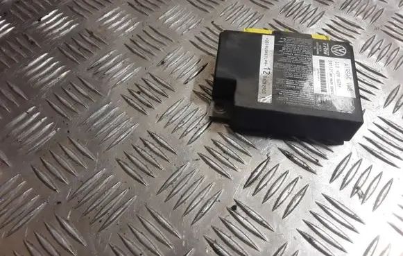 Volkswagen PASSAT B6 Airbag control unit/module 3C0909605F