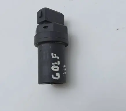 Volkswagen Golf III Speed sensor (speedometer sensor) 357919149 602075