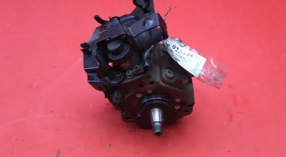 Ford Focus C-MAX Fuel injection high pressure pump 9683703780A