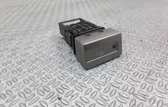 Nissan X-Trail T30 Windscreen/window heater switch