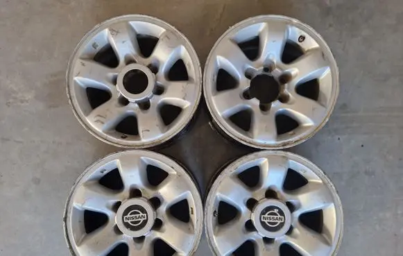 R16 alloy rim