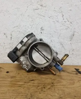 Audi A6 S6 C5 4B Throttle valve
