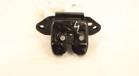 Nissan Qashqai Tailgate/trunk/boot lock/catch/latch 