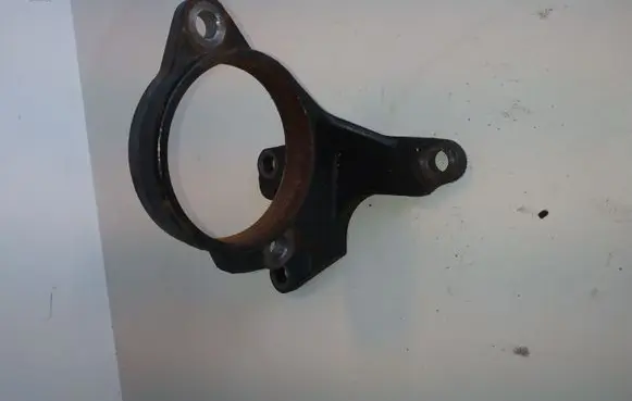 Toyota Auris 150 Engine mounting bracket 4345705050
