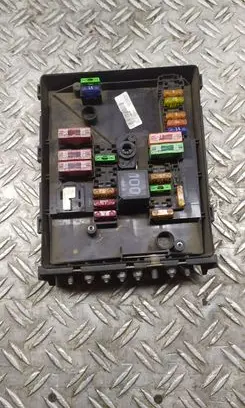 Skoda Octavia Mk2 (1Z) Fuse module 1K0937125A