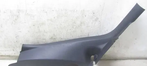 Audi Q3 8U Rear sill trim cover 8U0867767