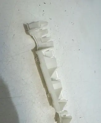 Mercedes-Benz E C207 W207 Fender mounting bracket A2076980027