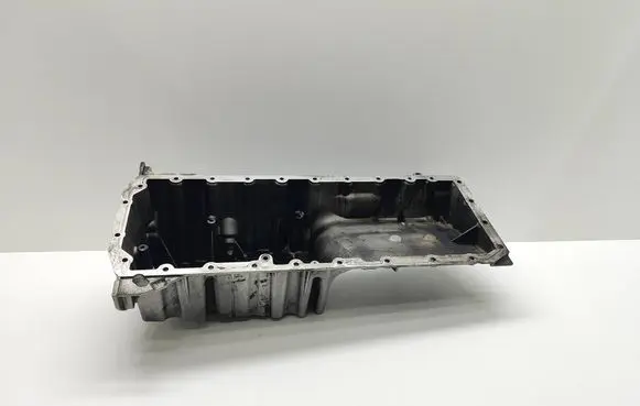 BMW 5 E60 E61 Oil sump 7793495