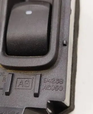 Subaru Legacy Electric window control switch 94263 AG050