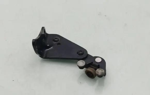 Volkswagen Transporter - Caravelle T5 Sliding door lower roller guide/hinge 7E0843398 770760953