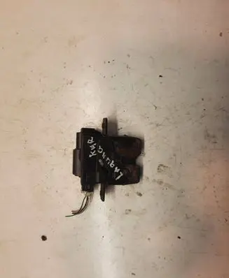 Renault Laguna II Tailgate/trunk/boot lock/catch/latch 8200295641B