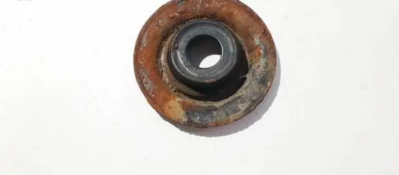 Volkswagen Golf IV Coil spring mount 