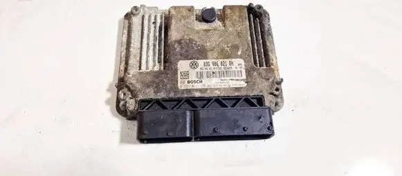 Skoda Octavia Mk2 (1Z) Engine control unit/module 03g906021