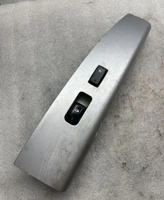 Hyundai Santa Fe Electric window control switch 3715151110