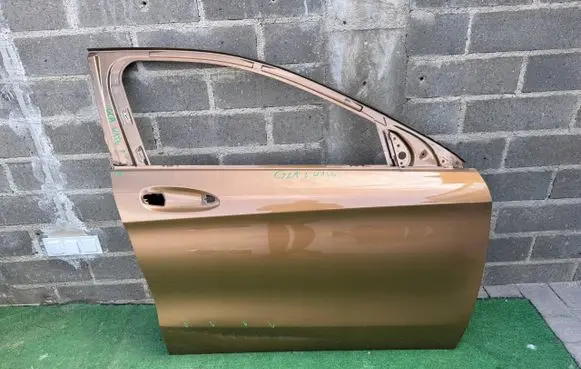 Mercedes-Benz GLA W156 X156 Front door A1567220210
