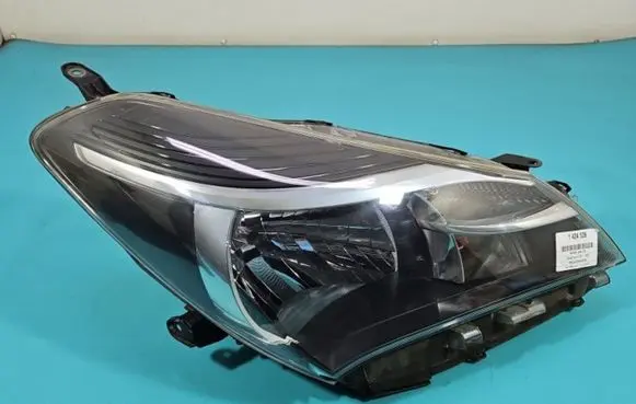 Toyota Yaris Headlight/headlamp IMPRK1424539