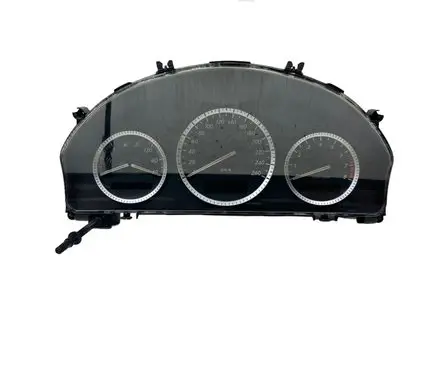 Mercedes-Benz C W204 Speedometer (instrument cluster) A2045400111 A2044422121 A2045403448