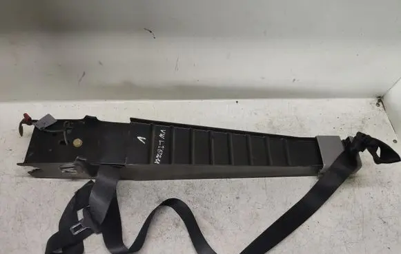 Volkswagen II LT Front seatbelt