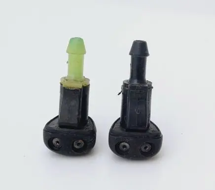KIA Rio Windshield washer spray nozzle 