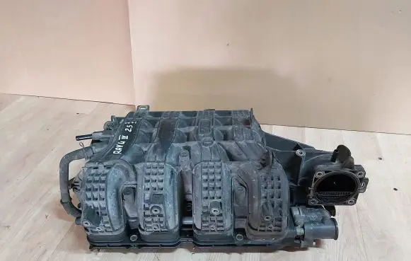 Toyota RAV 4 (XA40) Intake manifold 17120-0V010