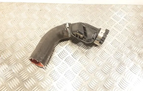 Volvo XC40 Intercooler hose/pipe 31422061 31422062