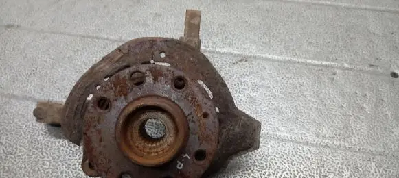 Opel Corsa C Front wheel hub spindle knuckle