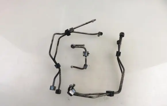 Ford C-MAX I Fuel injector supply line/pipe 