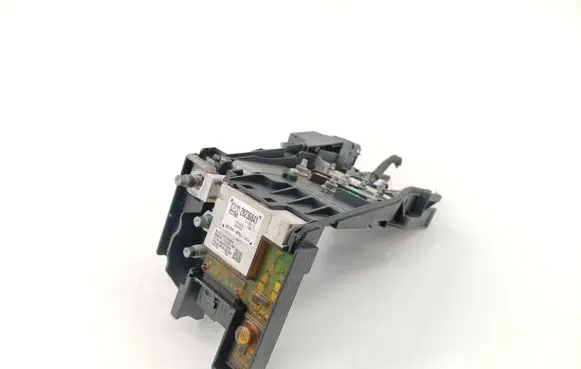 Peugeot 308 Fuse module 28236841