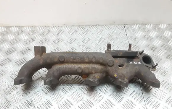 Volvo S70 V70 V70 XC Exhaust manifold