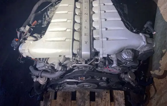 Bentley Flying Spur Engine BWR
