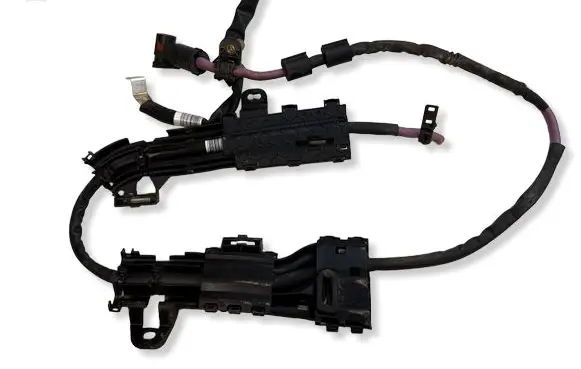 Mercedes-Benz GLC C254 Positive cable (battery) A2065467800