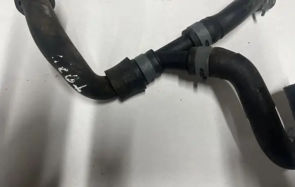 Volkswagen Jetta VII Engine coolant pipe/hose 5Q0122051PD