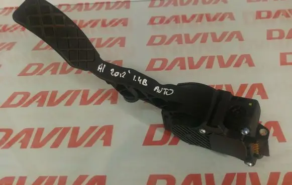 Audi A1 Accelerator throttle pedal 0280755069 6R2723503A