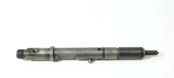 Audi A4 S4 B5 8D Fuel injector 059130201B