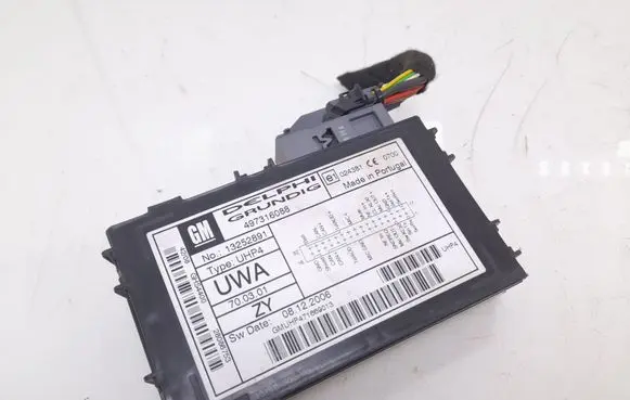 Opel Astra H Bluetooth control unit module 13252891 UWA 497316088