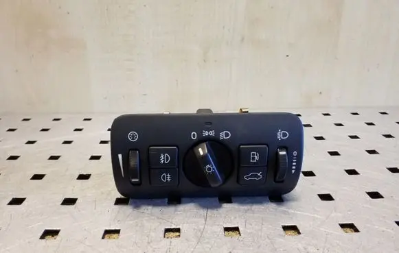 Volvo XC70 Light switch 30739415